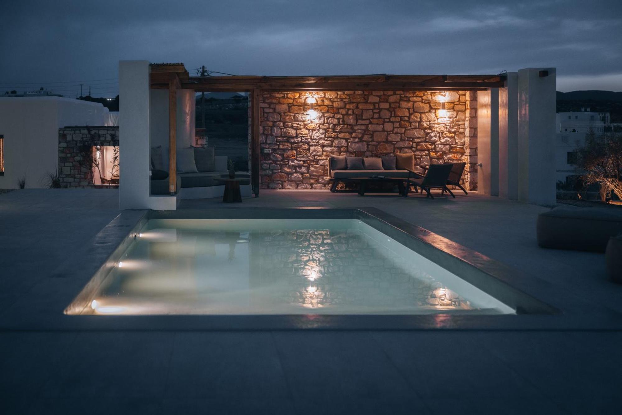 Kosmitis Suites & Villas ناوسا الغرفة الصورة