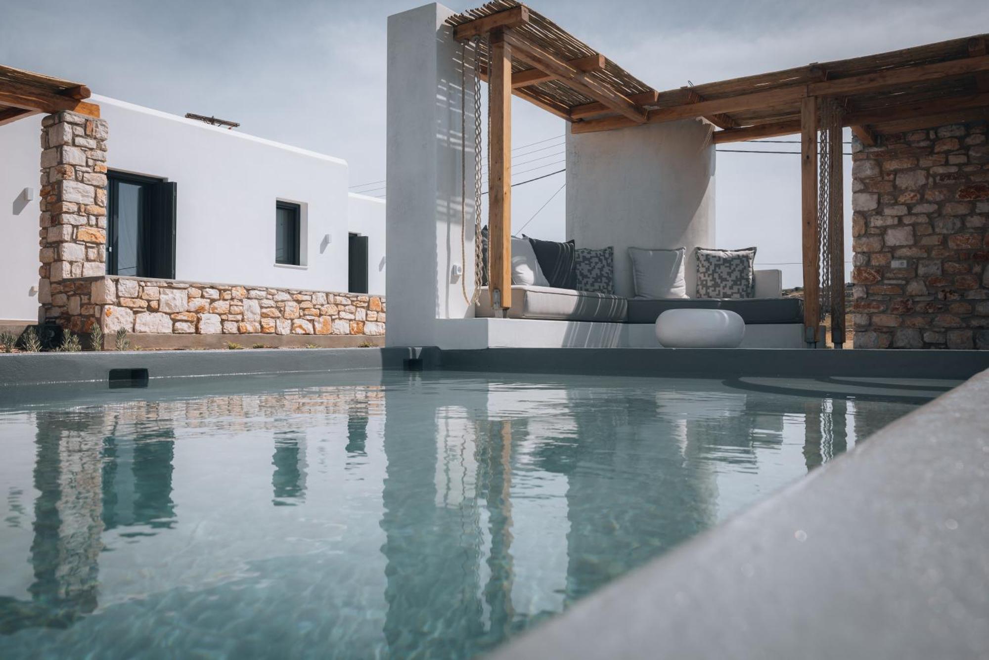 Kosmitis Suites & Villas ناوسا الغرفة الصورة