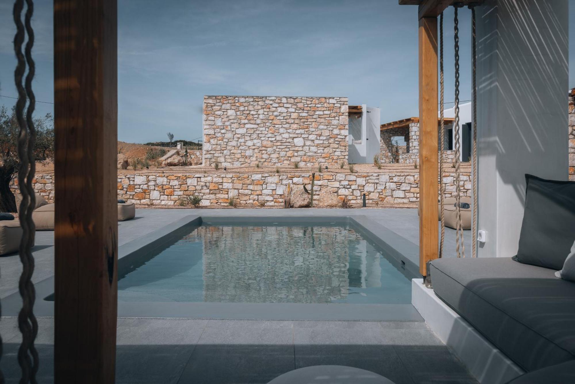 Kosmitis Suites & Villas ناوسا الغرفة الصورة