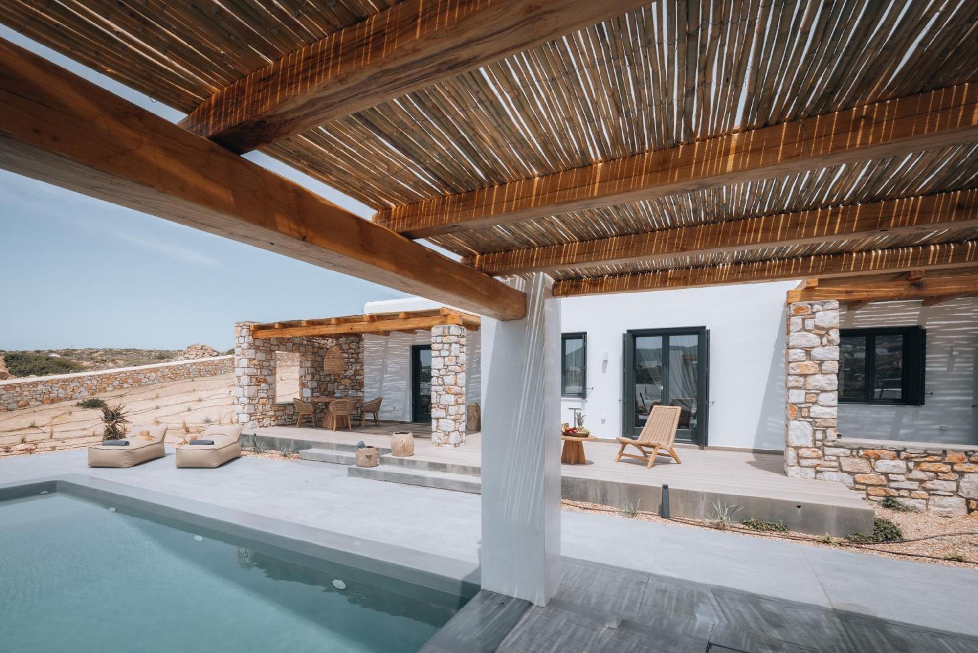 Kosmitis Suites & Villas ناوسا الغرفة الصورة